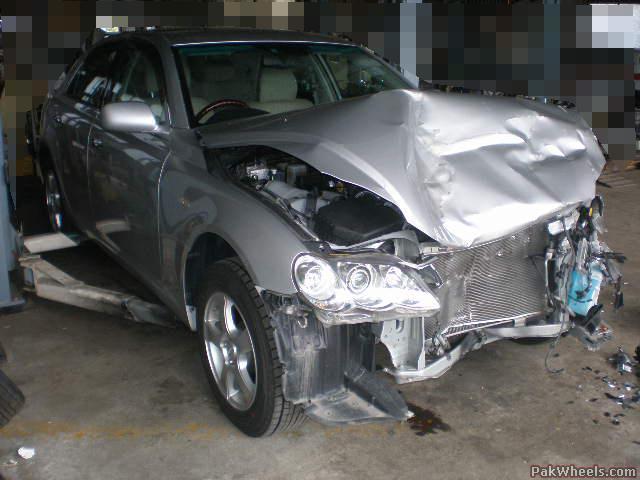 Accident Damaged MarkX Newshape Car For Sale - SAVEMARI