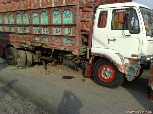 tata truck 2515 accident