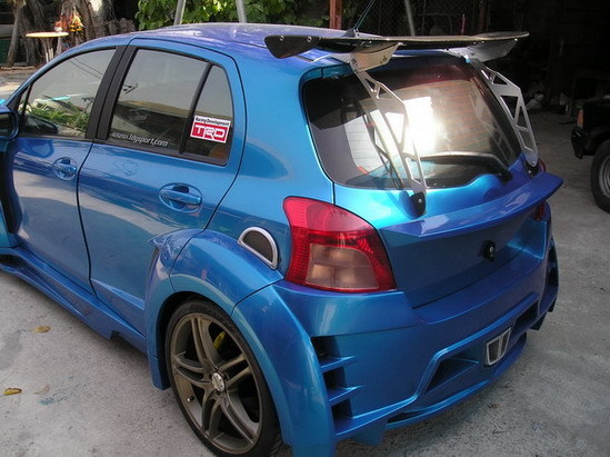 Toyota Vitz 1 3 RS 2001 синий