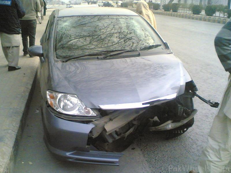 Honda city 2004 accident Spotting / Hobbies & Other Stuff PakWheels