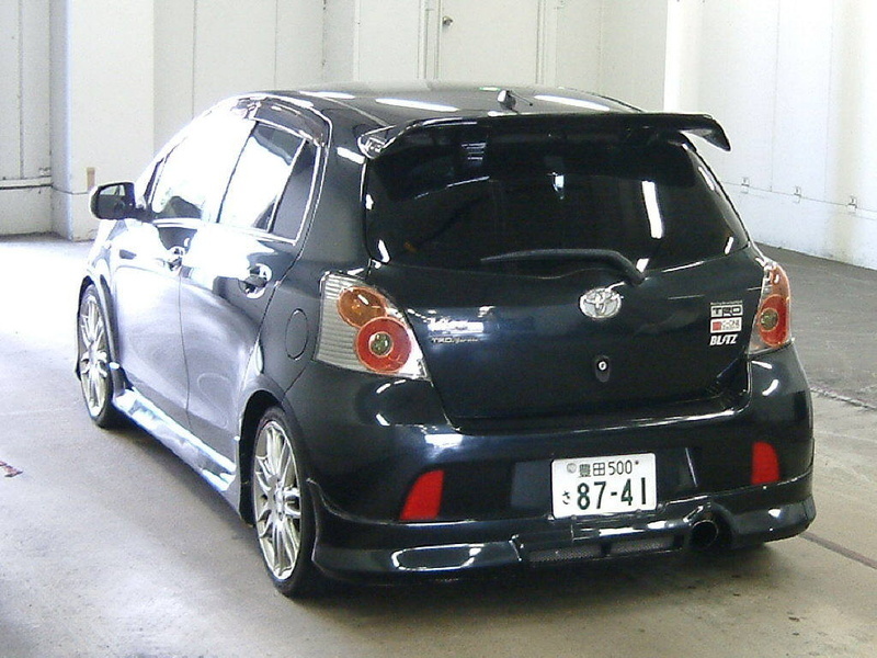 Toyota Vitz 2007 Spoiler