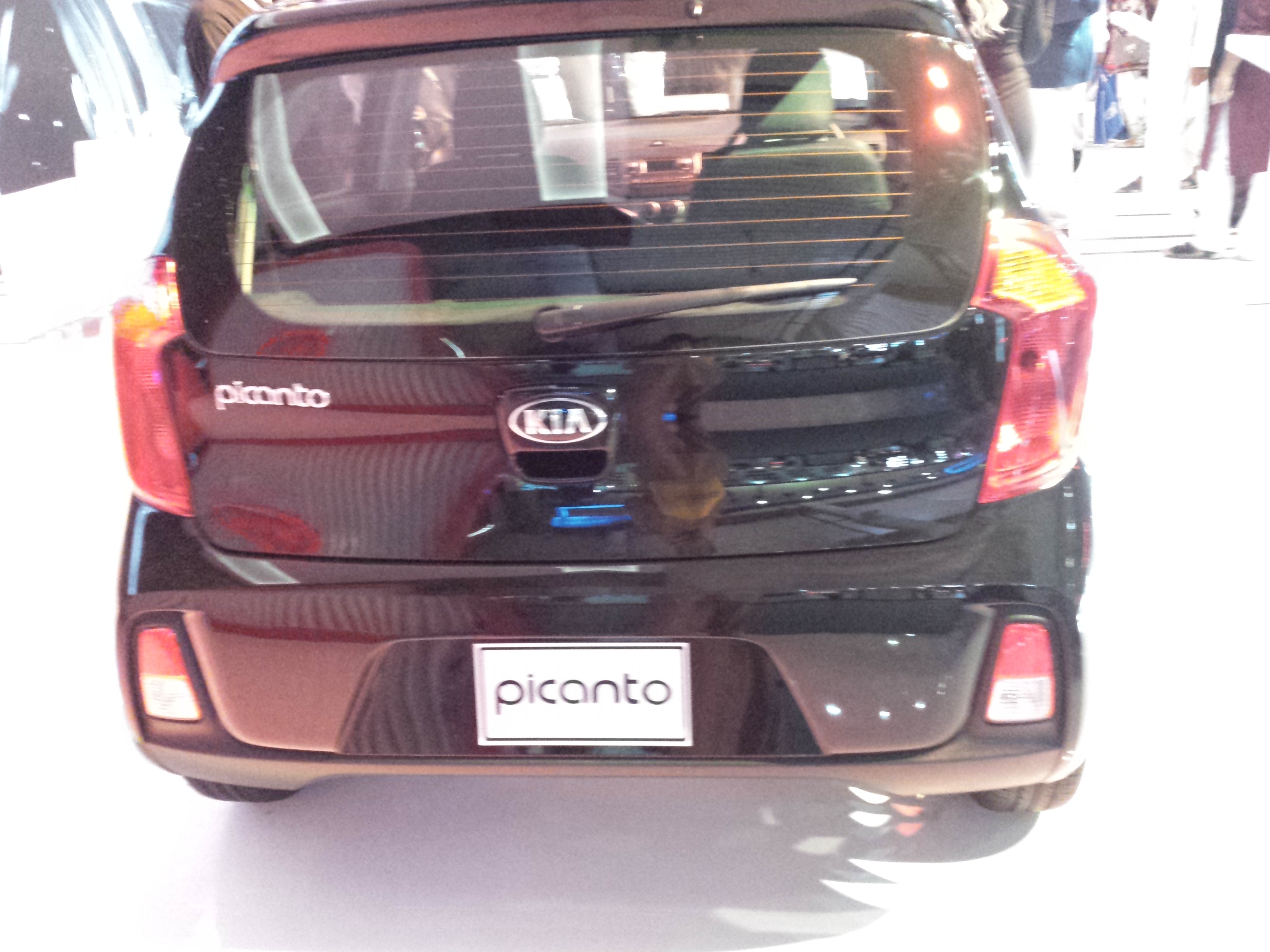 Задняя полка kia picanto