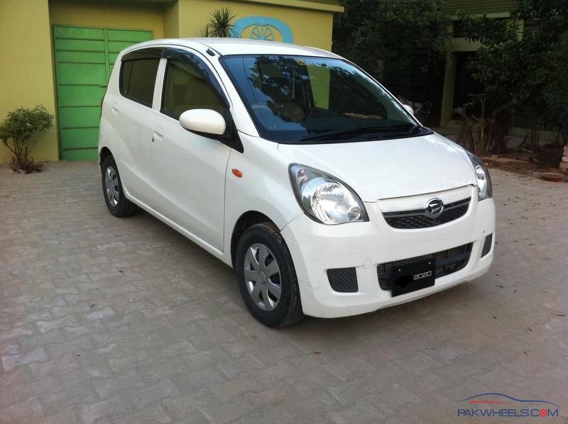 Daihatsu mira 2009 год