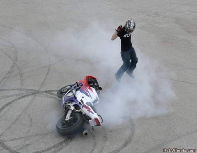 The Sidewinder Trick Expert Riders Only General Motorcycle Discussion Pakwheels Forums