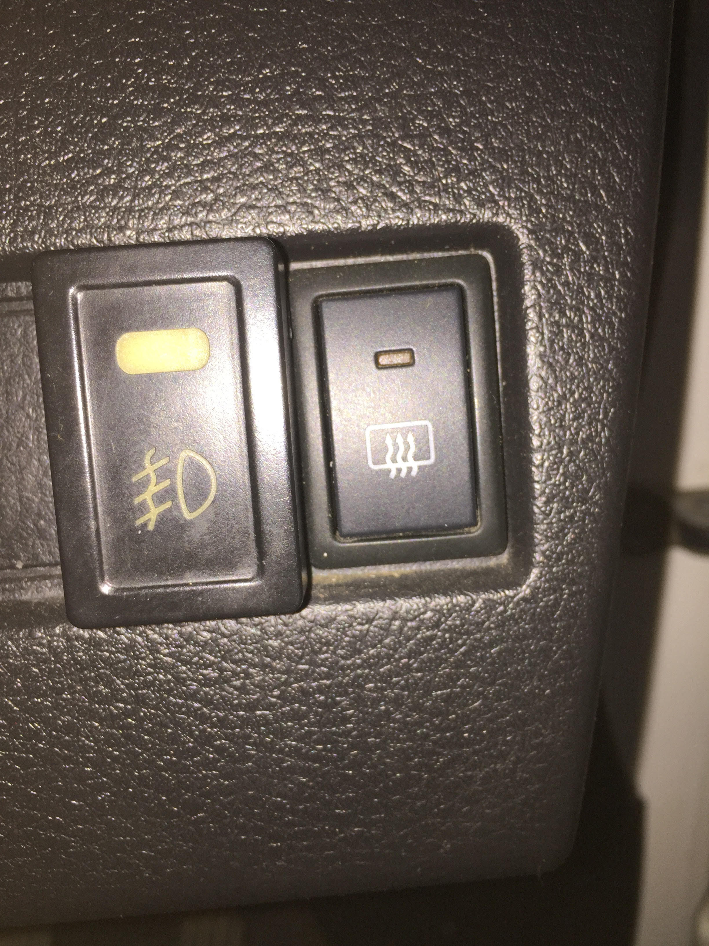 What these 2 buttons are for (wagon r) Wagon R PakWheels Forums