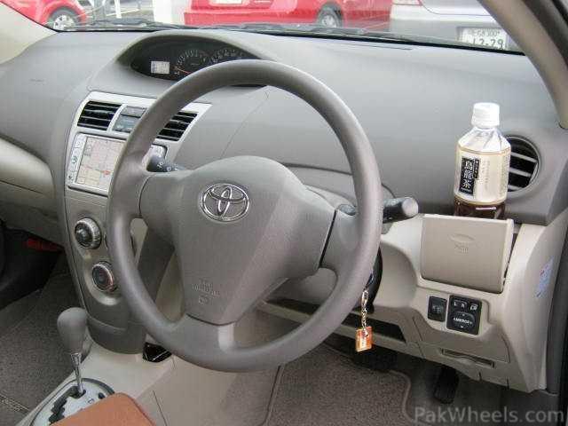 Toyota belta багажник