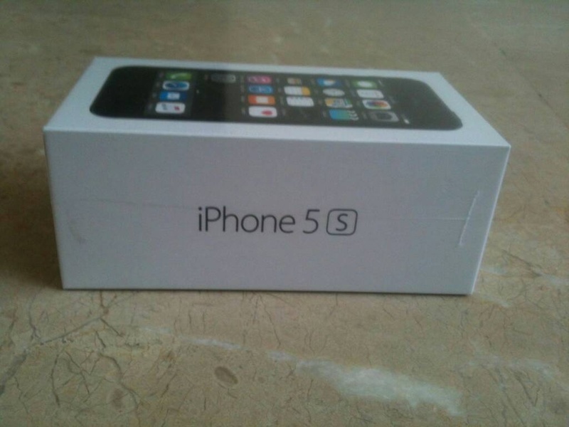 iphone 5c in box