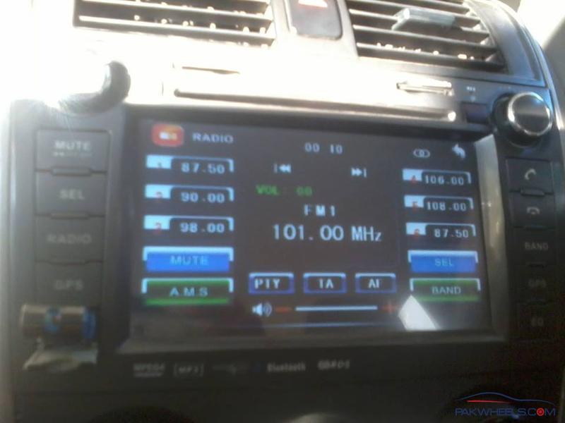 2010 corolla radio display problems