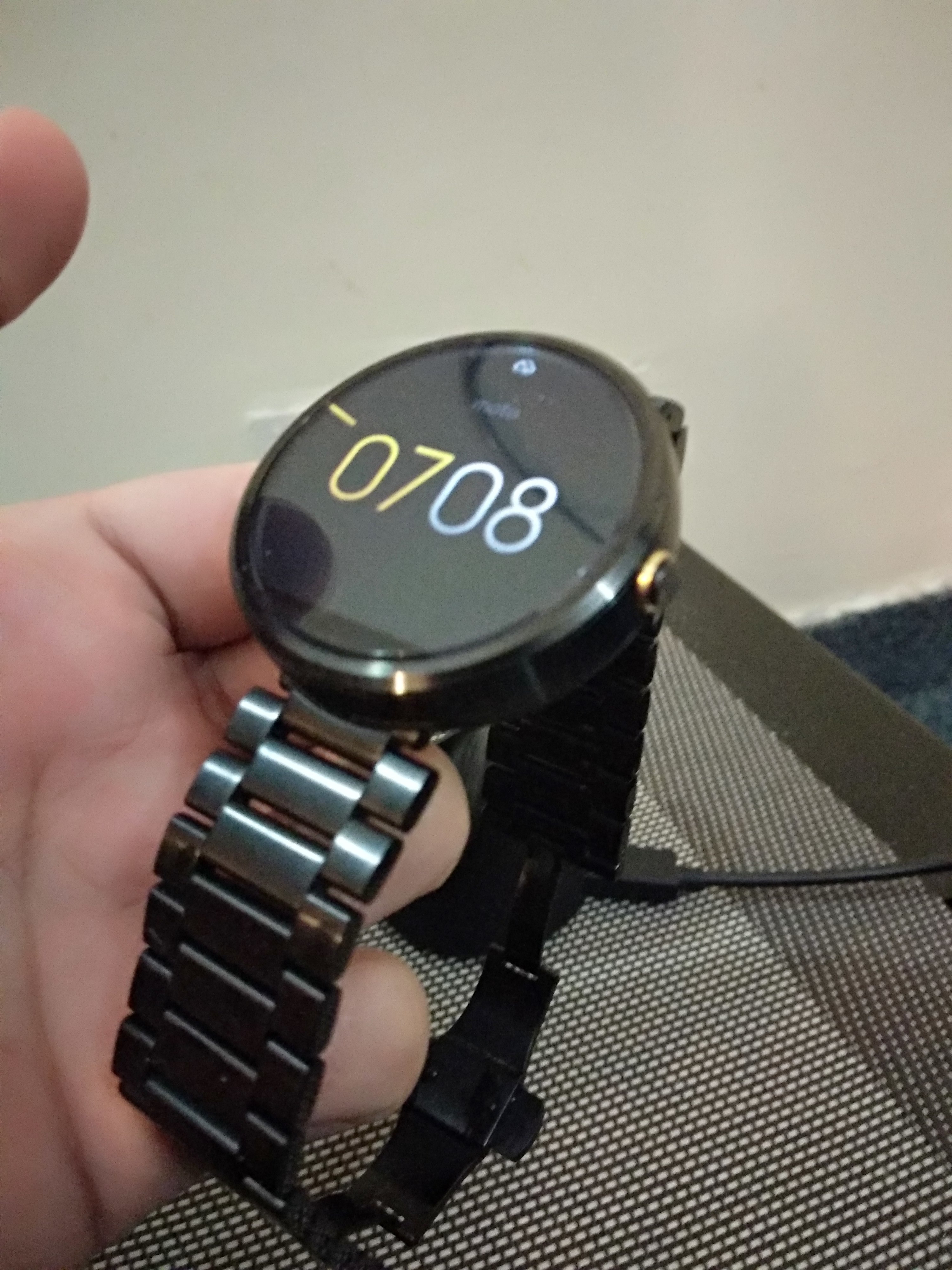 moto 360 1st gen display price