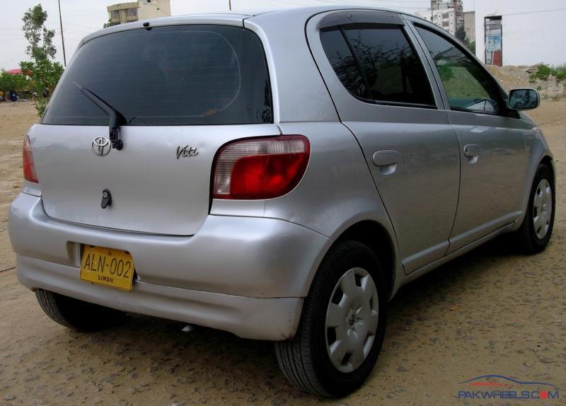 Toyota Vitz 1999/2006 FL - Cars - PakWheels Forums