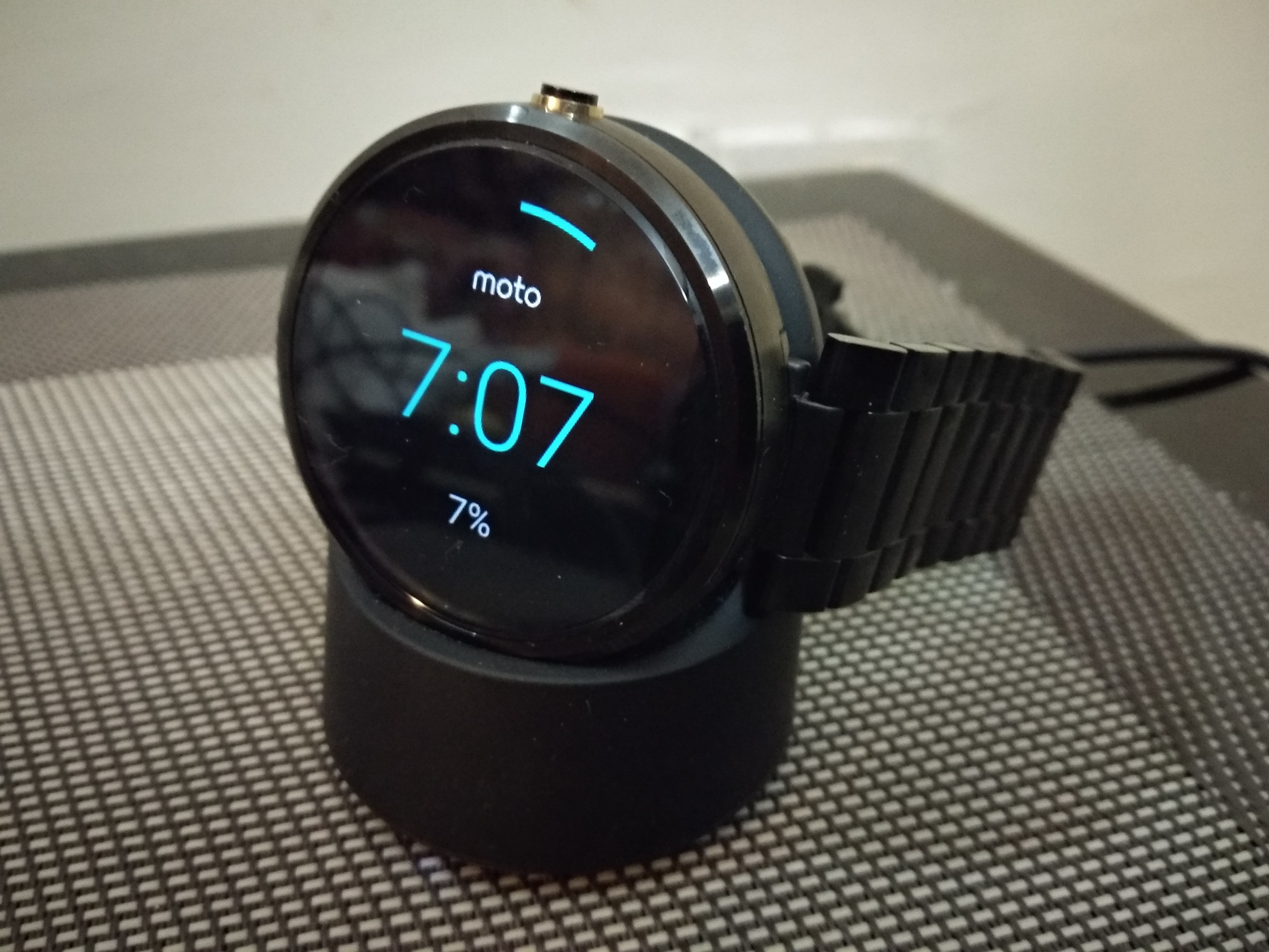 Wear os moto on sale 360 1st gen