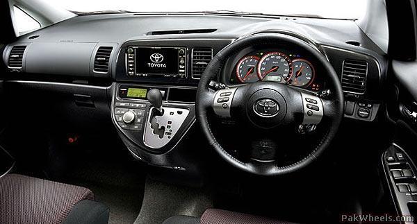 Toyota Ipsum 2003 , 4x4 2400cc Vvti petrol Cars