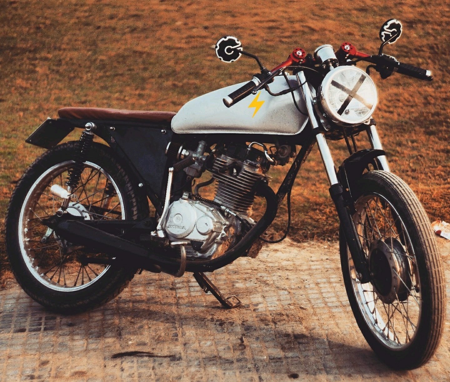Cafe Racers In Pakistan - Cafe